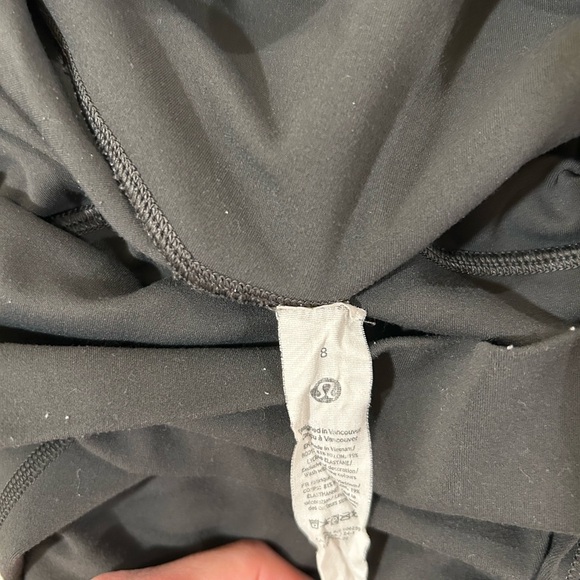 lululemon athletica Graphite Align with Pockets 25” Leggings - Picture 4 of 5